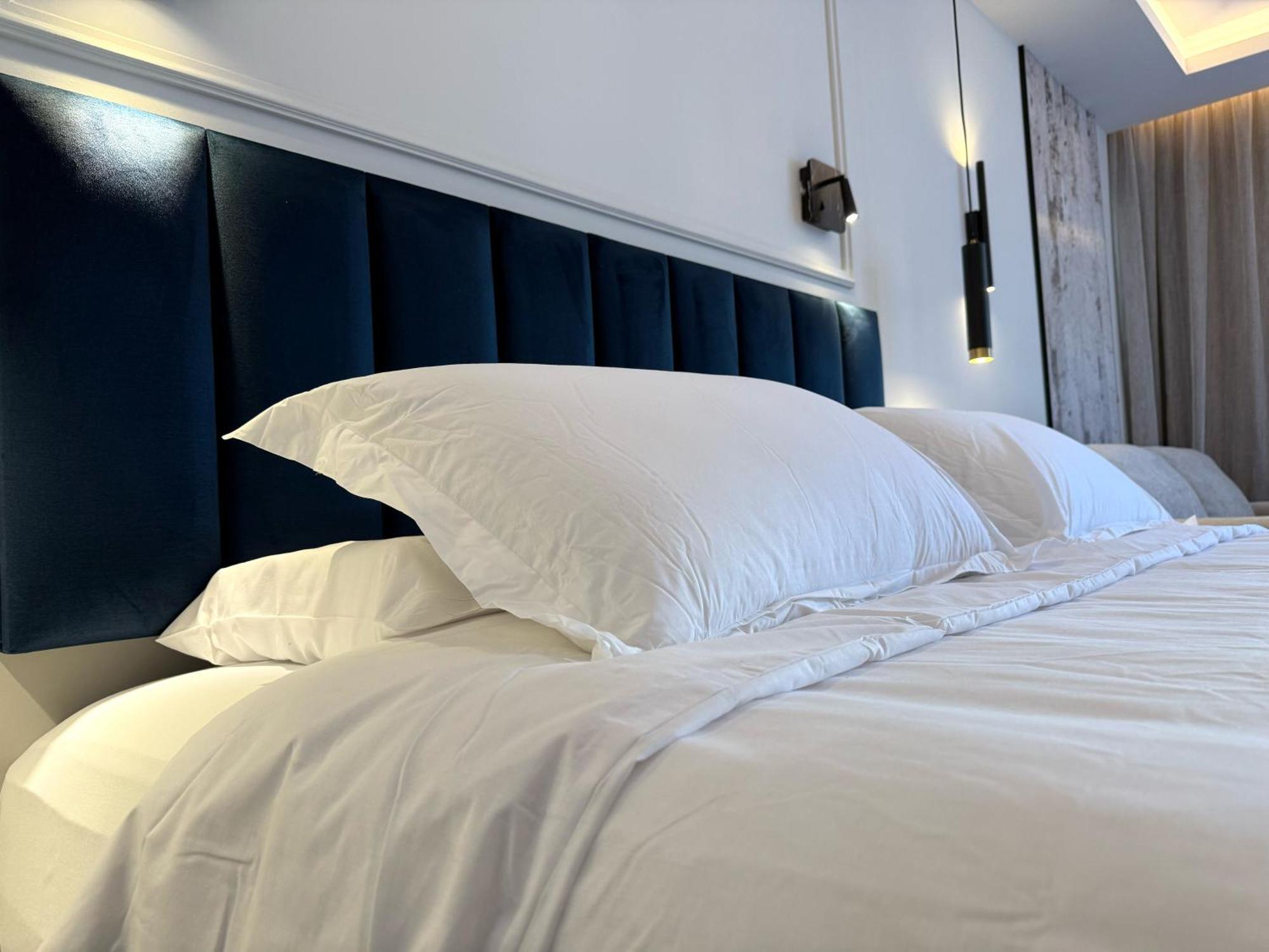 Odysseia Hotel Kapetanios Limassol Bagian luar foto