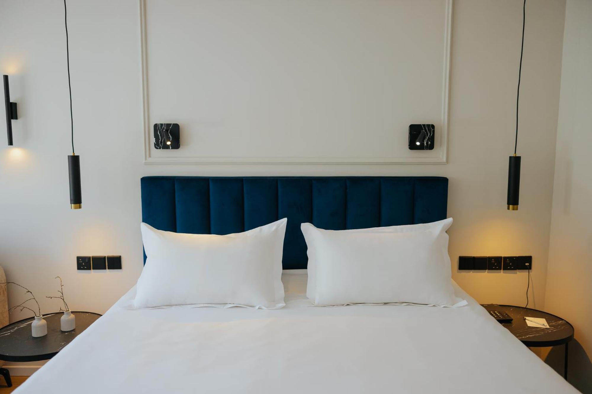 Odysseia Hotel Kapetanios Limassol Bagian luar foto